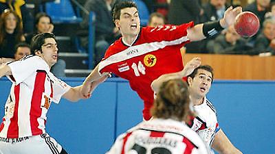 Ντέρμπι με… φόντο την κορυφή