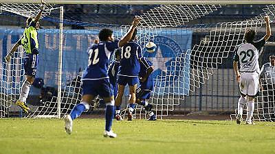 ΑΤΡΟΜΗΤΟΣ: Γκολ ανθρωπιάς…