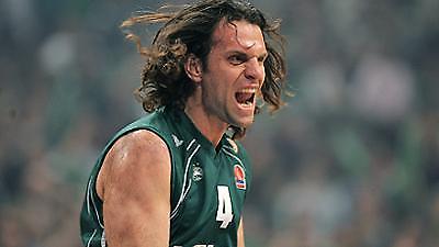 Αλβέρτης: «Ισχυρός Ολυμπιακός, πιο ισχυρός Παναθηναϊκός