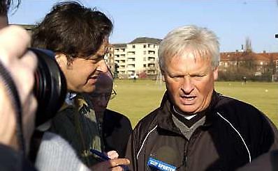 Παραμένει… σχολιαστής ο Μπάκε