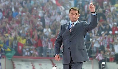 Αναλαμβάνει τον Ερυθρό Αστέρα ο Μπάγεβιτς