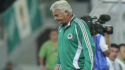 Μπάκε: «Δεν παραιτούμαι»