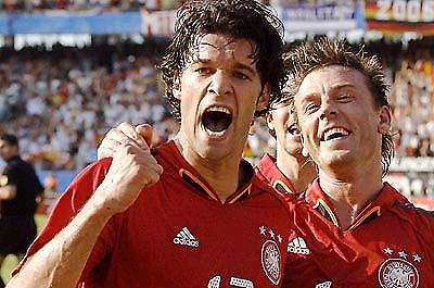 Πάνω απ’ όλα η ομάδα