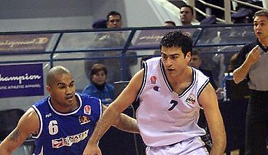 Νίκησε και ελπίζει...