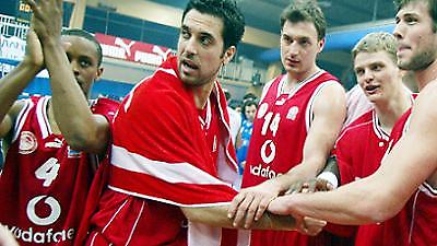 Οι πρώτες αντιδράσεις στο «λιμάνι»