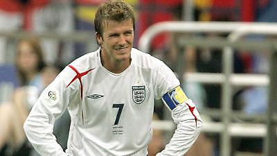 Αφήνει το περιβραχιόνιο, αλλά όχι την εθνική ο Μπέκαμ