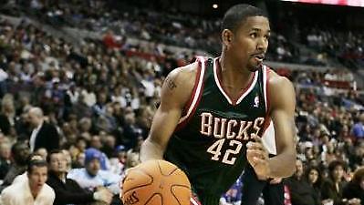 Μια «ανάσα» από Τσάρλι Μπελ ο Ολυμπιακός!