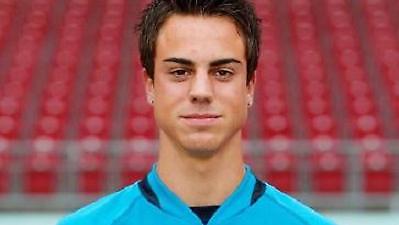 Φουλ για Μπενάλιο