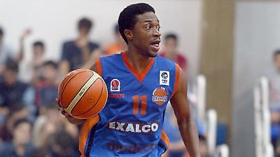 Στην Αρμάνι ο Μπένερμαν