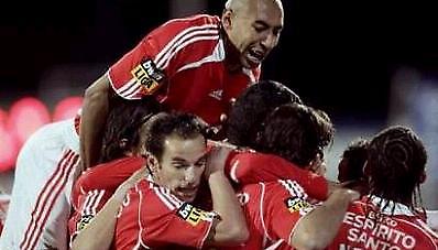 Superliga: Εύκολο έργο οι «πρώτοι»