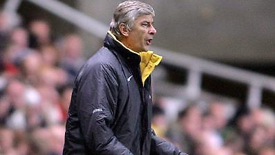 Βενγκέρ: «Να μη μιλάει ο Κόουλ!»