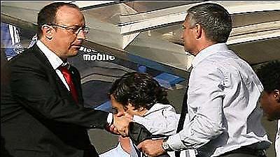 Μπενίτεθ: «Νιώθει πίεση η Τσέλσι»