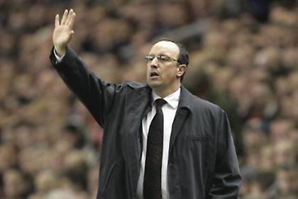 Διέψευσε ο Μπενίτεθ για το «τρίο» της Ρεάλ