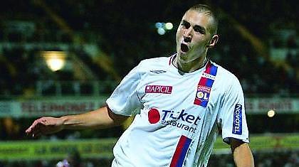 Με Μπενζεμά κόντρα στην Μπαρτσελόνα