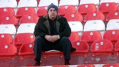 Μπέος: «Ούτε στην Ουγκάντα δεν δουλεύει ο Βλάχος»