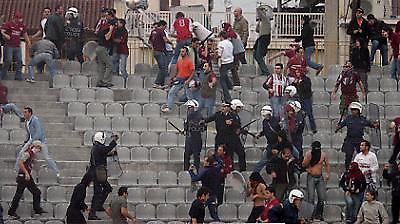 Η βία στα γήπεδα πάει δικαστήριο