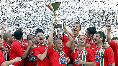 Όλοι φεύγουν η Nike… μένει στη «Γιούβε»