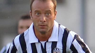 Καλπάζει και ξεφεύγει η «Γιούβε»