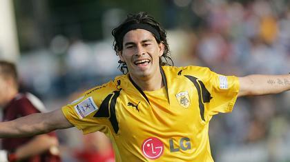 «Πρώτα η ομάδα»