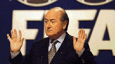 Παραμένει στο πόστο του ο Μπλάτερ