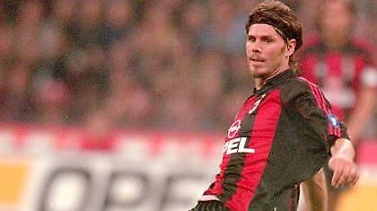 Μπόμπαν: «Θέλει επιθετικούς η Μίλαν»