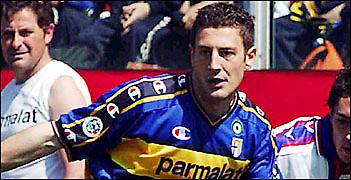 Μπονέρα: «Με θέλει η Φιορεντίνα»