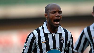 Ενδιαφέρον Βαλένθια για Μπουμσόνγκ