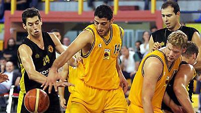 Ετοιμοπόλεμοι Ταμίρ και Μπουρούσης