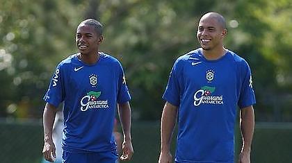 Ρομπίνιο: «Τι και εάν πίνει ο Ρονάλντο»