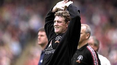 Ανανέωσε ο Μπρους