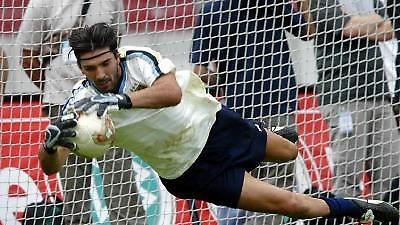 Μπουφόν: «Δύναμή μας η άμυνα»