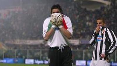 Βήμα πρόκρισης εν μέσω δακρυγόνων για τη Γιουβέντους