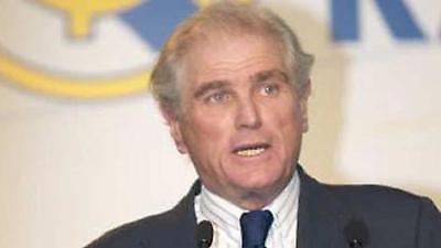 Καλντερόν: «Μιλήσαμε με Σούστερ, βλέπουμε Μουρίνιο, Μπενίτεθ»