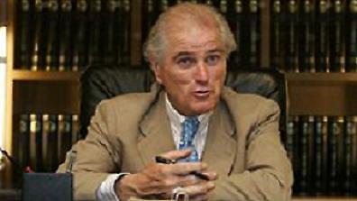 Καλντερόν: «Διώξαμε τον Καπέλο γιατί ήθελε να ενισχύσει την άμυνα…»