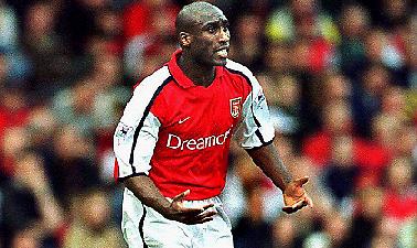 Νοκ άουτ για 15 ημέρες ο Κάμπελ