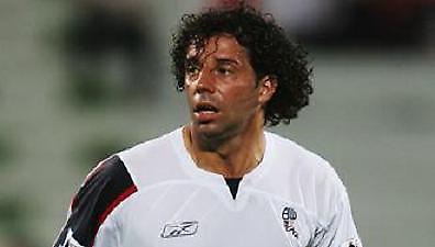 Ανανέωσε με Μπόλτον ο Κάμπο