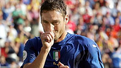 «Διθύραμβοι» των Ιταλών για τον Τότι