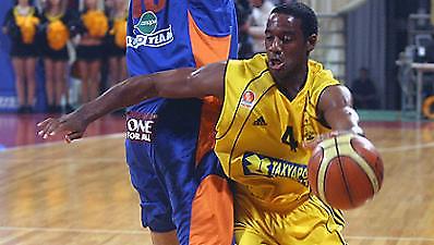 Καστλ: «Βλέπουμε μόνο τον Ολυμπιακό»