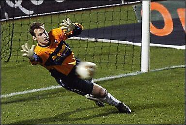 Διαψεύδει ο Τσεχ