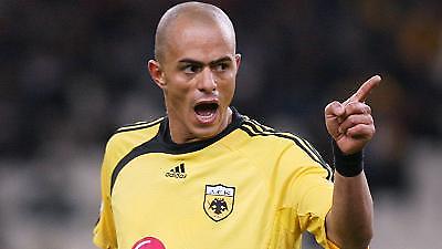 «Δένει» τον  Σέζαρ