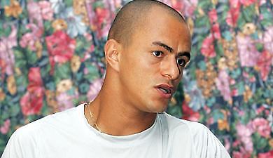 Ζούλιο Σέζαρ: «Νέο συμβόλαιο με ΑΕΚ»