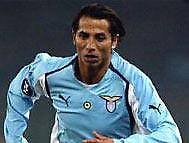 Επιμένει η «Γιούβε» για Σέζαρ