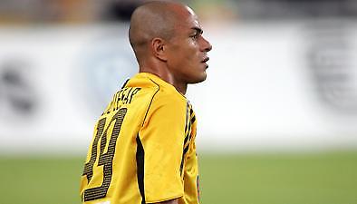 Να μείνει, αλλά με… σκόντο