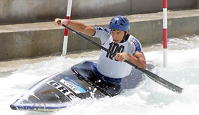 Στα ημιτελικά ο Τσακμάκης