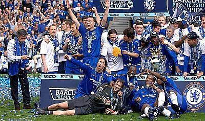 Εκθρόνιση ή δυναστεία;