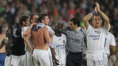 P.L: Το Λονδίνο «φλέγεται»