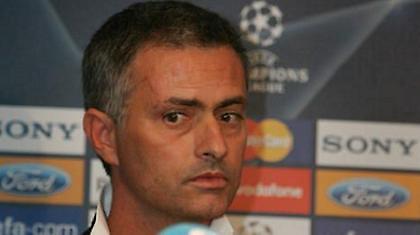 Το σκέφτεται για Αγγλία ο Μουρίνιο!