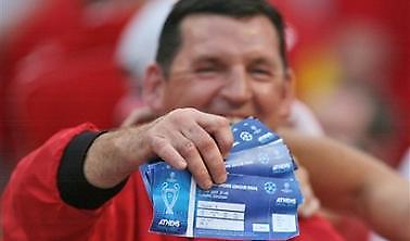 Διώξεις σε οκτώ οπαδούς