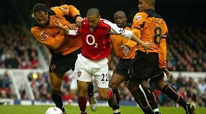 Ελπίδα για την άμυνα της Άρσεναλ