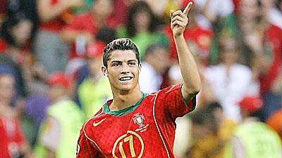 Φίγκο: «Κριστιάνο Ρονάλντο, ο καλύτερος»